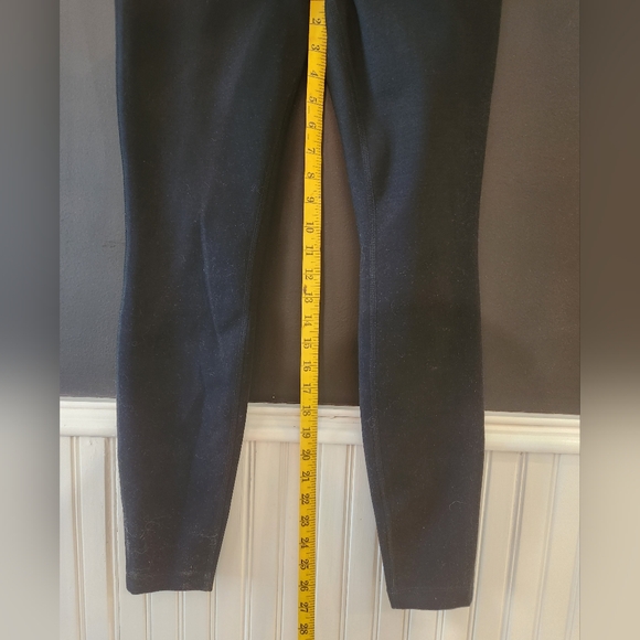 Duluth zipper pocket leggings - Picture 9 of 13